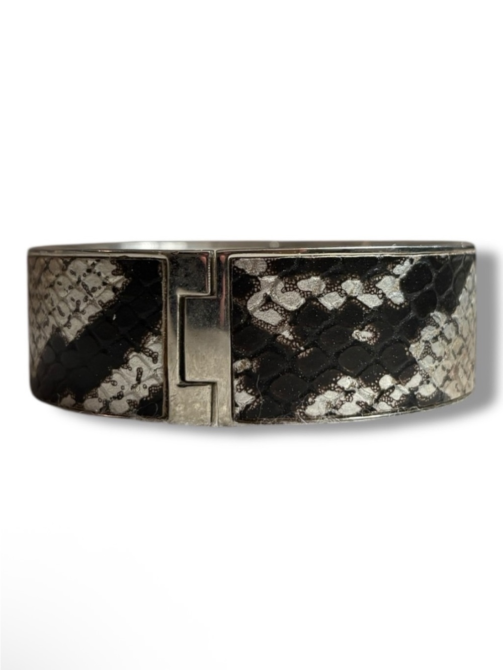 Henri Bendel Snakeskin Print Hinged Bracelet NWOT *FULL INCLUSION* Box & Dusty - Picture 2 of 5